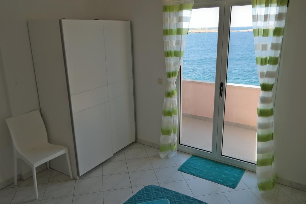 Direkt Am Meer-Apartments Puntaplanka Rogoznica (Sibenik-Knin) Exterior foto