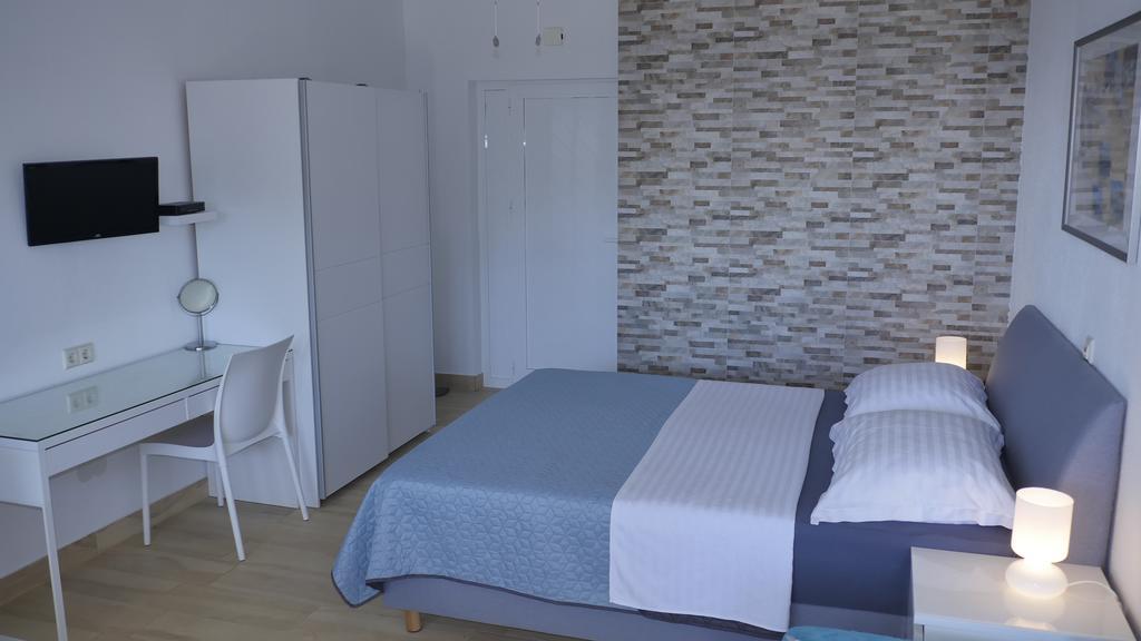 Direkt Am Meer-Apartments Puntaplanka Rogoznica (Sibenik-Knin) Exterior foto